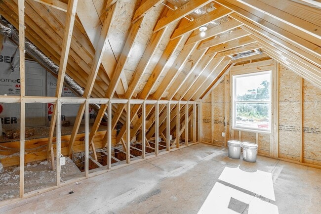 Building Photo - 5085 Oop Rd