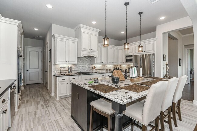 Building Photo - 6110 Meadow Bluff Ct