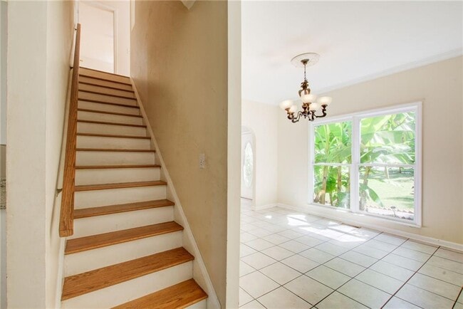 Building Photo - 2462 Empire Forest Dr