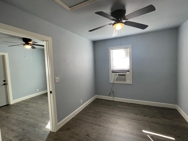 Building Photo - 408 Grove - Grv
