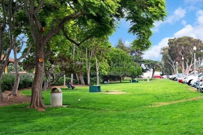 Building Photo - 3492 Garfield St