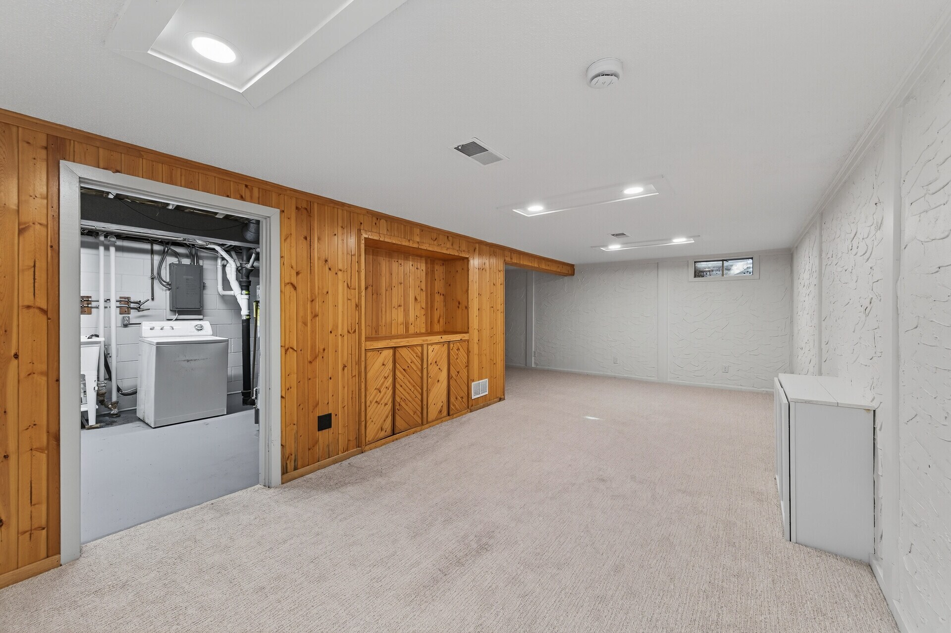 Building Photo - 1205 8th Ave S