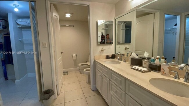 Building Photo - 151 Crandon Blvd