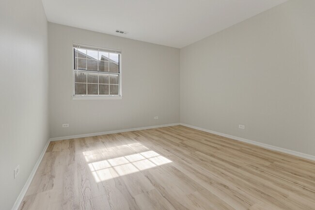 Building Photo - 86 Gant Cir