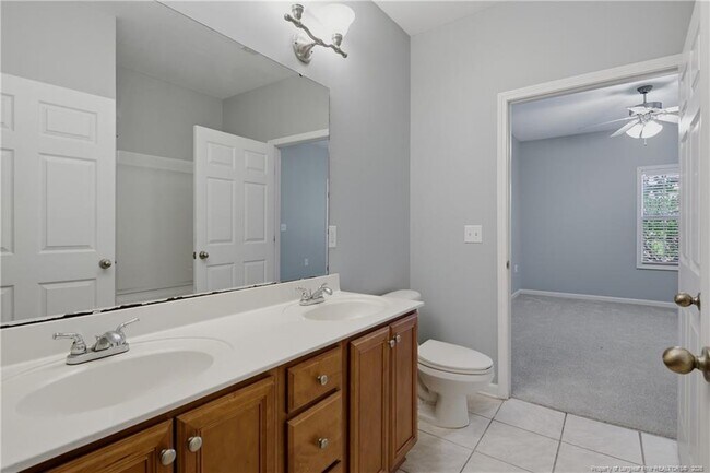 Building Photo - 625 Marshtree Ln
