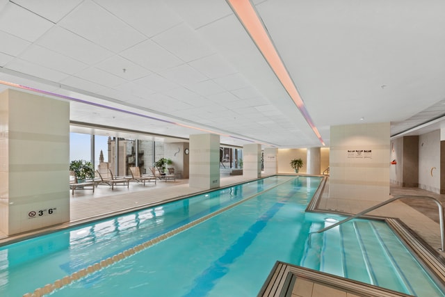 Building Photo - 60 E Monroe St