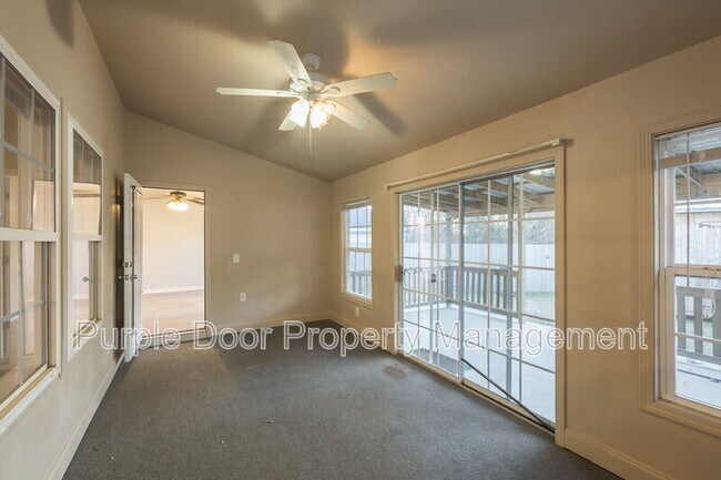 Building Photo - 507 Highland Falls Dr