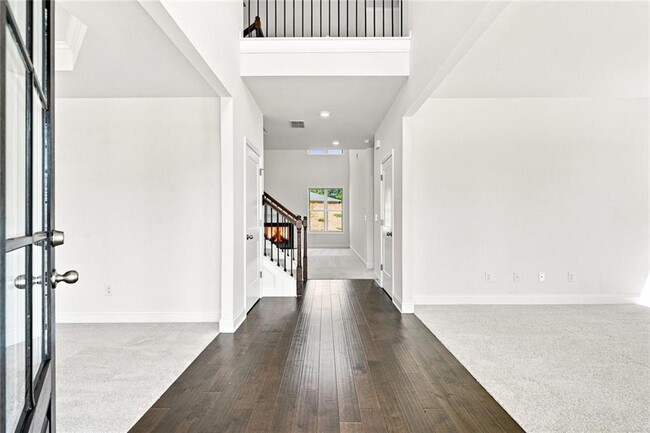 Building Photo - 5837 Creek Indian Dr