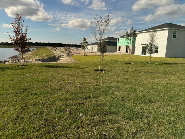 Building Photo - 10468 NW Suncrest Lp