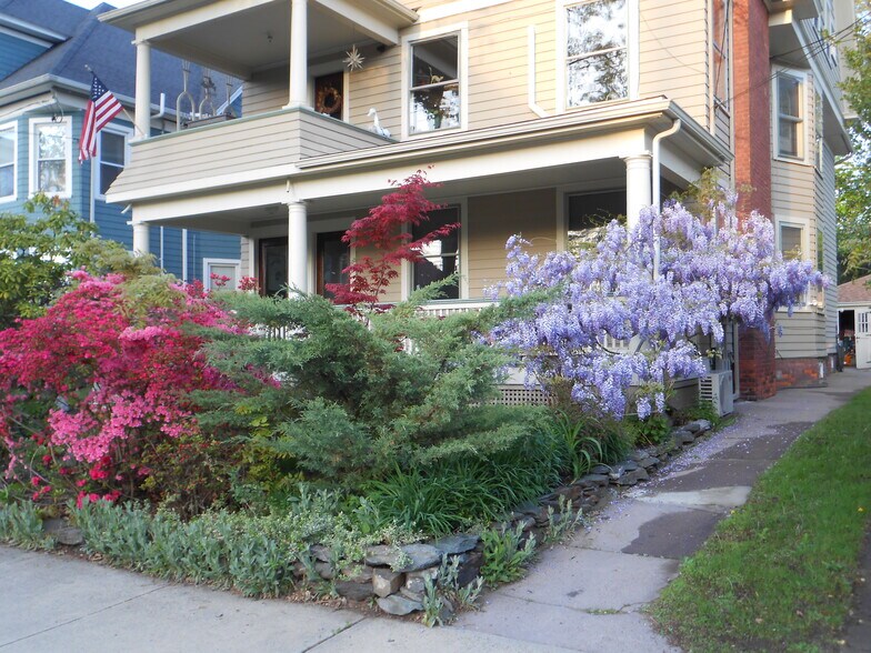 Building Photo - 175 Alden Ave