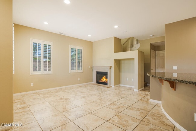 Building Photo - 3327 Shadetree Way