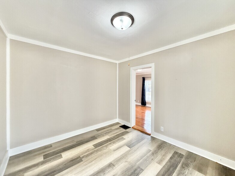 Building Photo - 955 10th St