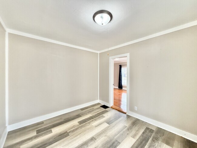 Building Photo - 955 10th St