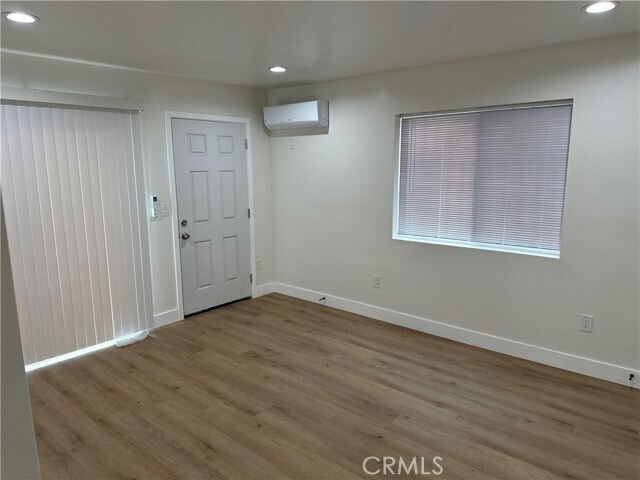 Building Photo - 2161 Myrtle Ave