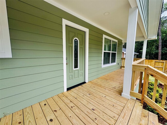Building Photo - 20 Pine Trail