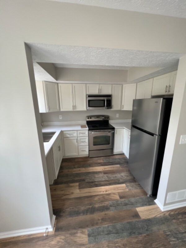 Building Photo - 5088 Dalmeny Ct