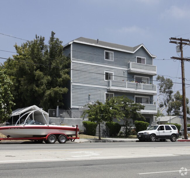 Building Photo - 11839 Burbank Blvd