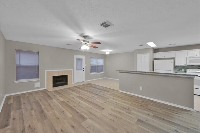 Building Photo - 147 Anise Tree Pl