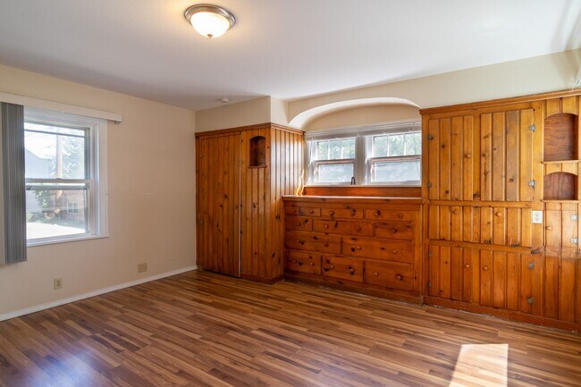 Building Photo - Norwood Apartments