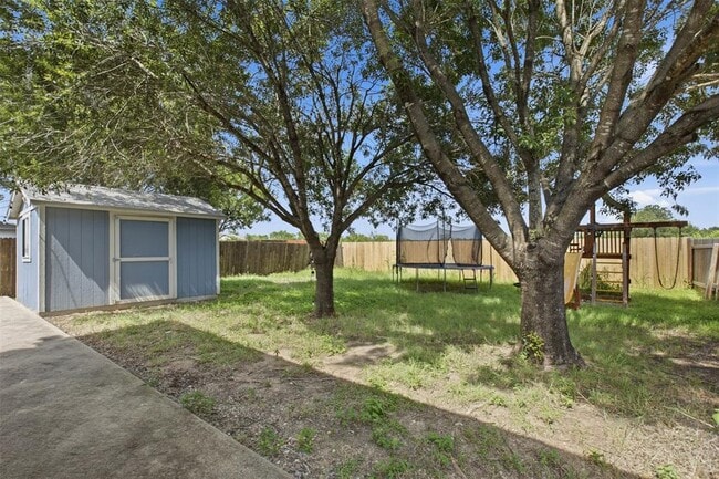 Building Photo - 13132 Briarcreek Loop