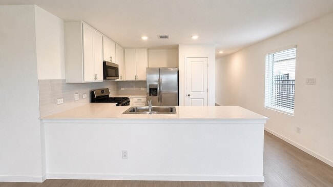 Building Photo - 3132 Wild Dunes Dr