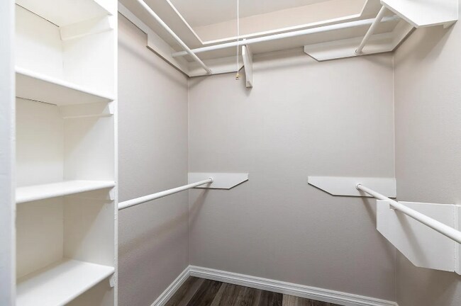 Building Photo - 178 Oakside