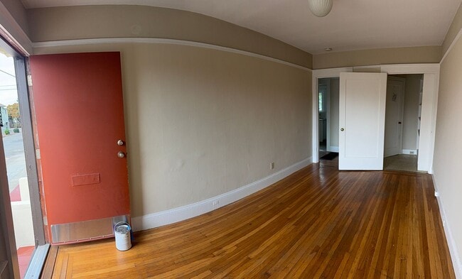 Building Photo - 4426 Shafter Ave