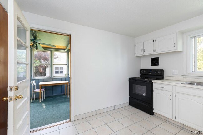 Building Photo - 110 Wolcott Terrace