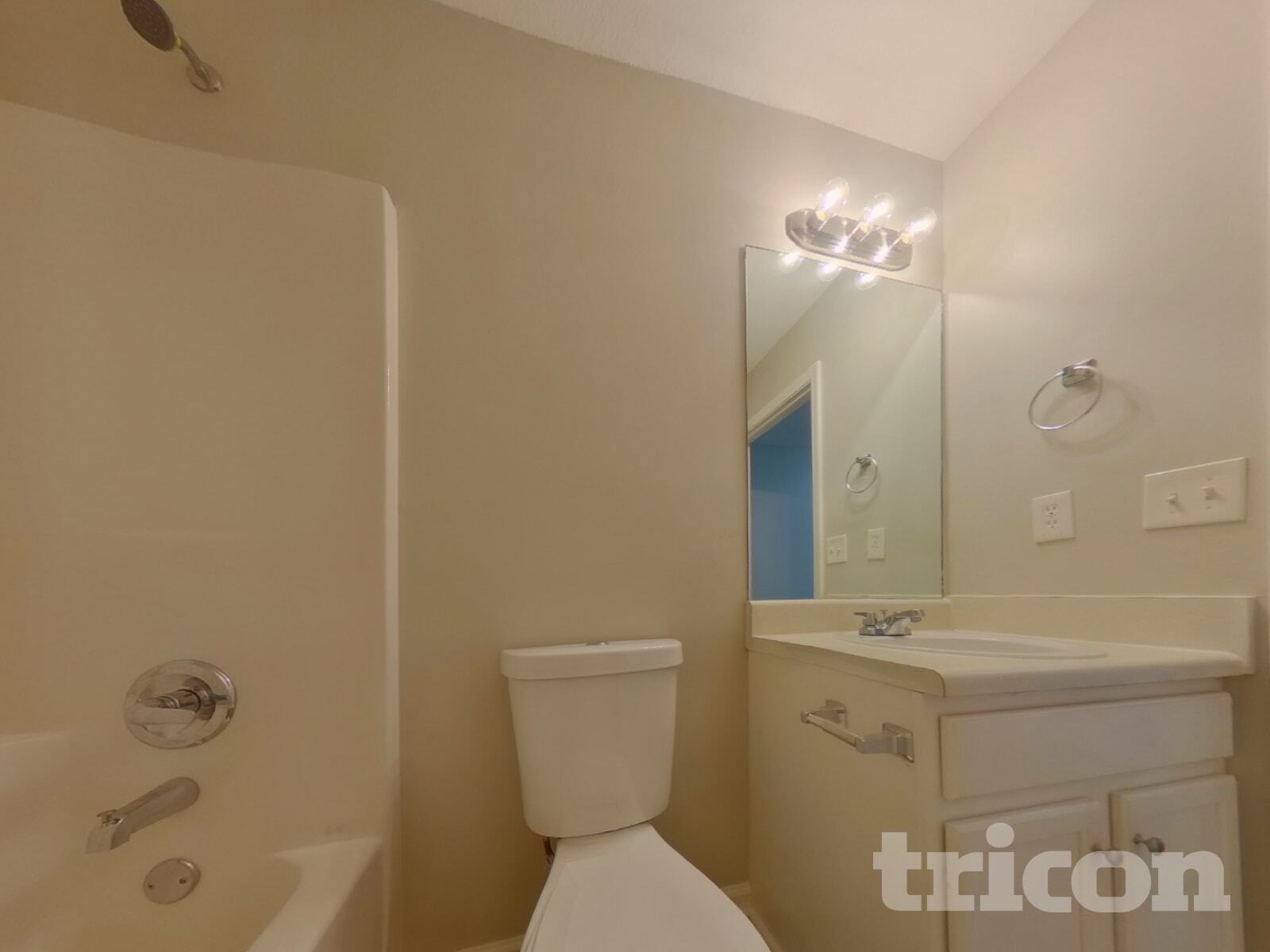 Building Photo - 613 Amberwood Dr