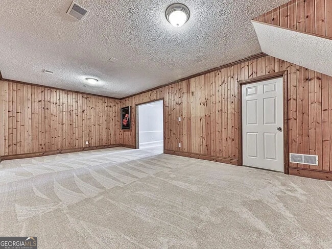 Building Photo - 2189 Chartwell Dr