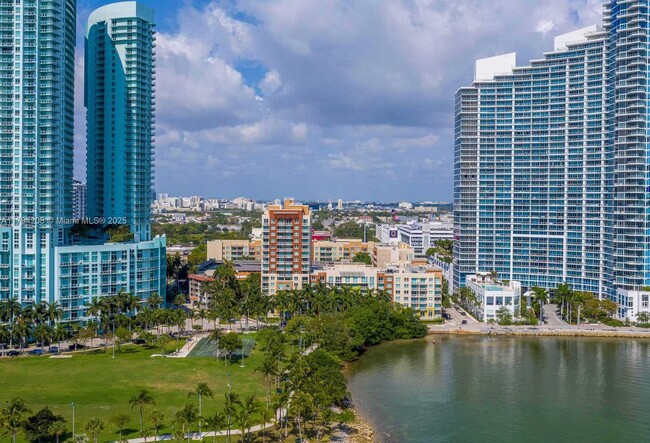 Building Photo - 2001 Biscayne Blvd