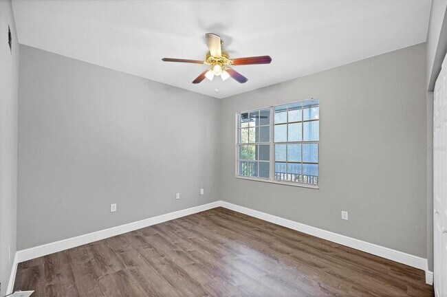 Building Photo - 5691 Bentgrass Dr
