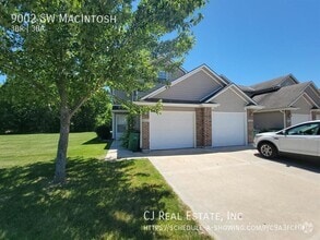 Building Photo - 9002 SW MacIntosh-