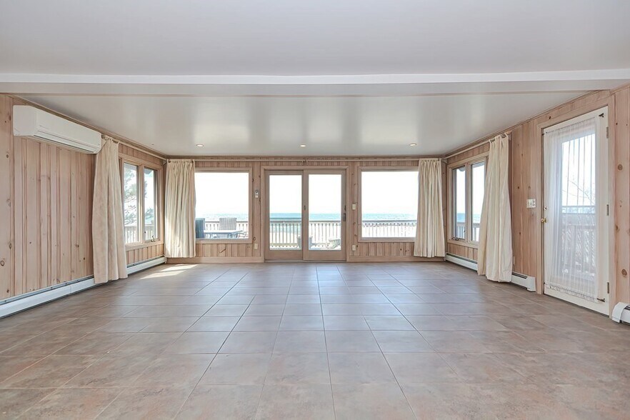 Building Photo - 18 Bungalow Rd