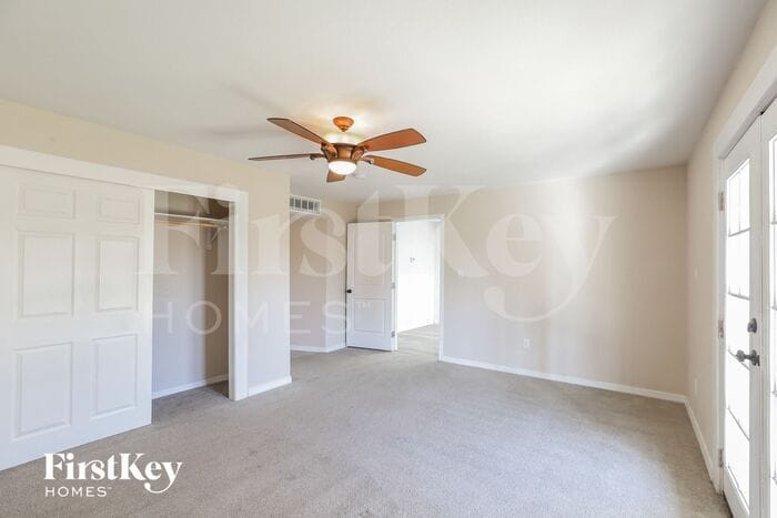 Building Photo - 3019 W Elm St