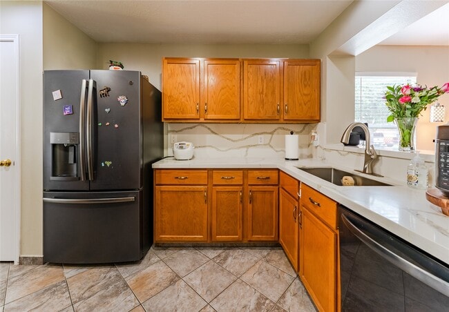 Building Photo - 7602 Little Thicket Ct