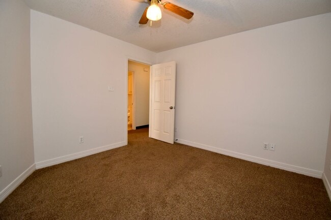 Building Photo - 3 Bed, 2 Bath Home in Ruston