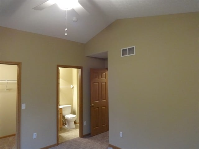 Building Photo - 949 Rowland Ave