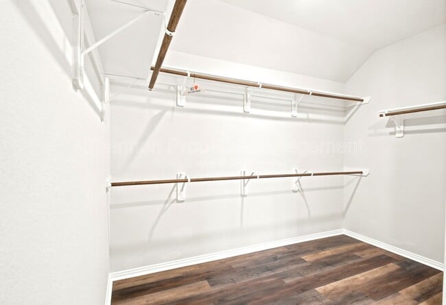 Building Photo - 1202 Vilamoura Ct