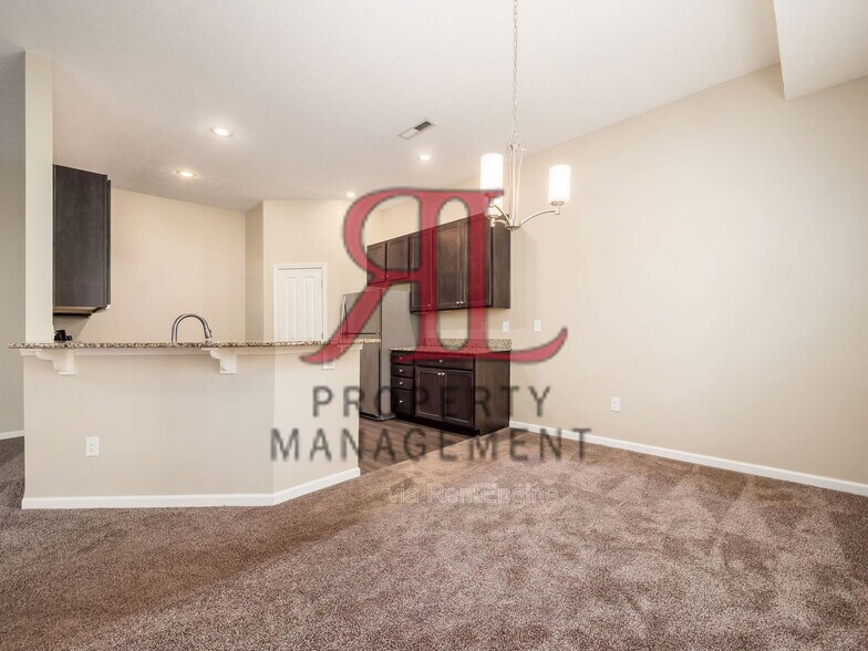 Building Photo - 719 Wintergreen Wy