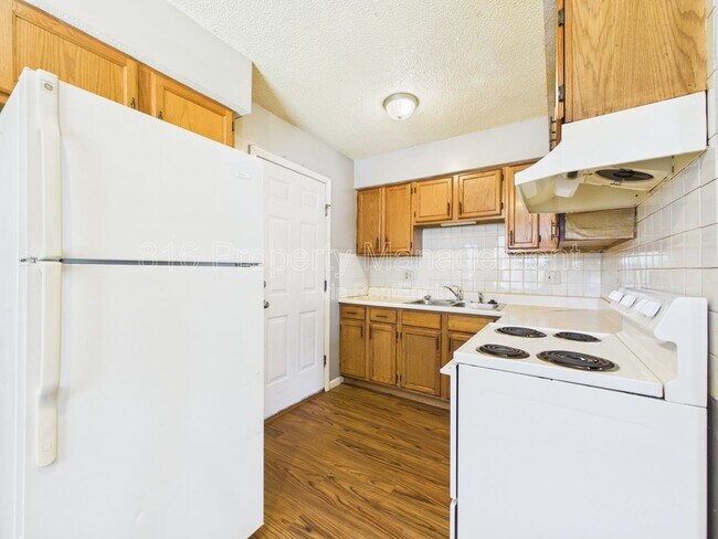 Building Photo - 7115 Bales Ave