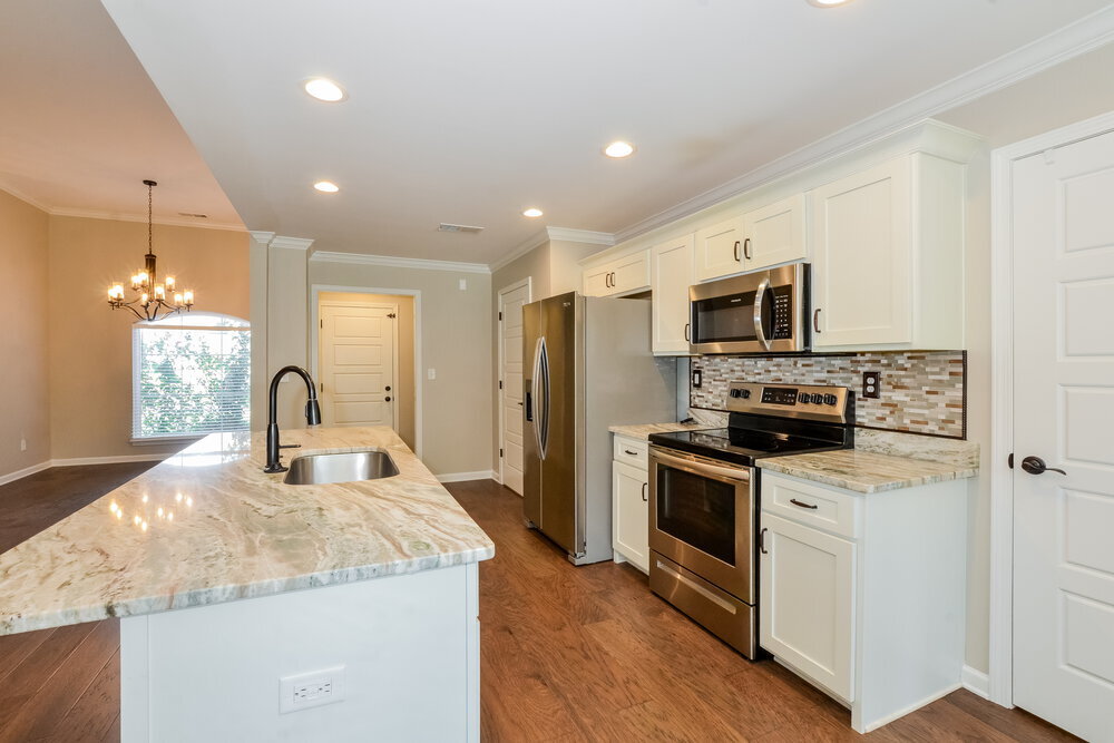 Building Photo - 3821 Dawnwood Cir W