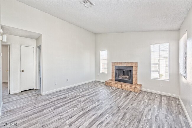 Building Photo - 2684 Bryandouglas Dr