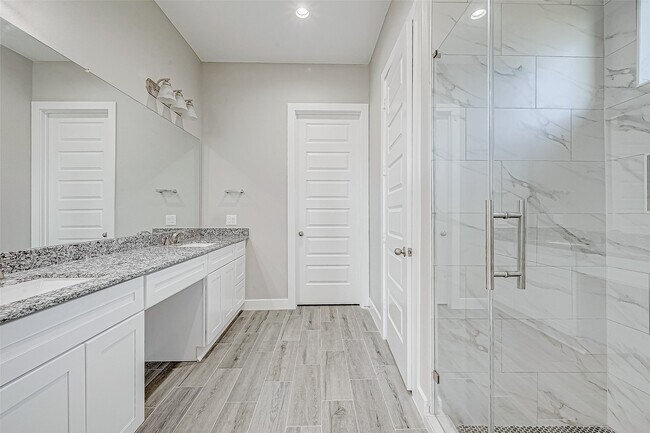 Building Photo - 3639 Needville Ave