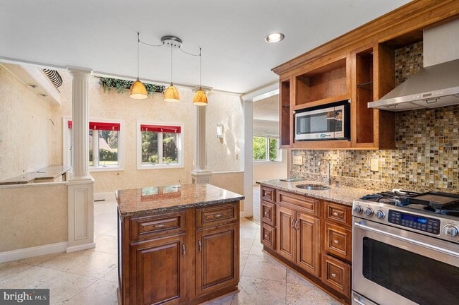 Building Photo - 15729 Holly Grove Rd