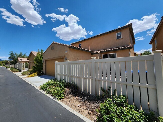 Building Photo - Amazing home in the Inspirada Community.
