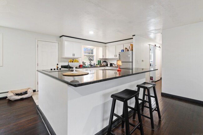 Building Photo - 45 Frederick Rd