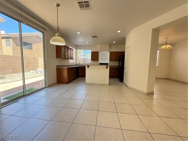 Building Photo - 6839 Scarlet Flax St