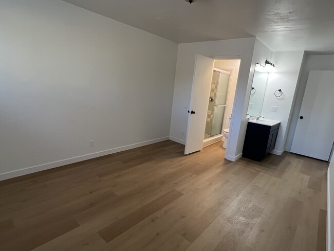 Building Photo - 7424 Launa Dr