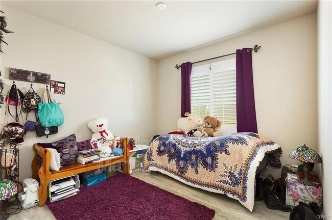 Building Photo - 24848 Coldwater Canyon Trail